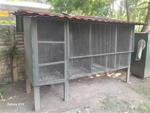 Pigeon breeding box or bird aviary or duiwe hok in Benoni