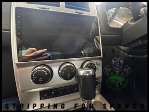 2.8 Jeep Cherokee KK 2010 (Auto): Touch Screen Radio For Sale 