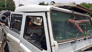 Defender stripping for spares Engine AUTO EZI