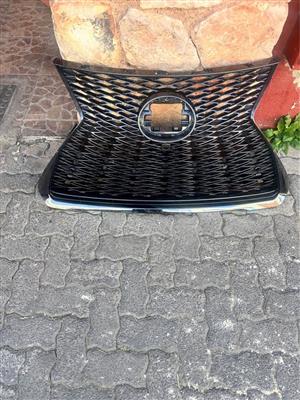 Lexus NX main grille