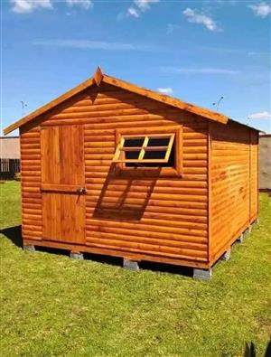 Log homes and log cabins at low prices