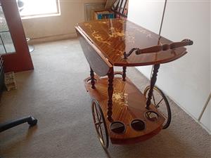 Beautiful inlaid Italian coffee/liquor table with collapsible sides