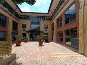 Move in ready A grade offices of 331 m² to let in Weltevreden Park!