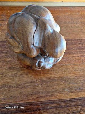 Large kiaat wood Yogi