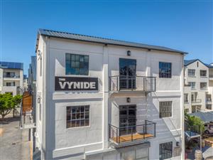 Charming Studio Apartment for Rent in Paardevlei!