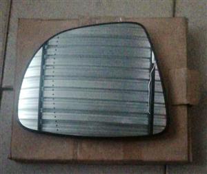 Clio 4  RHS 16- door mirror glass
