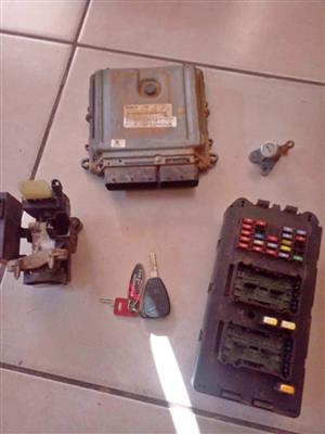 Jeep commander lock set