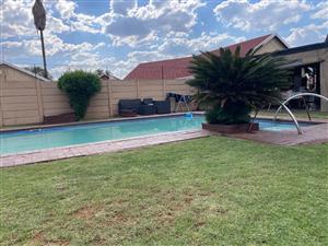 Garden Cottage Rental Monthly in Klippoortje