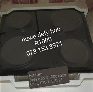 Defy stove and hobs for sale brand new  stove R2 000e and hub R 1500e 