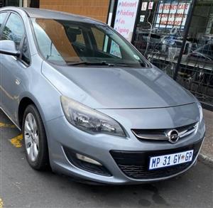 2013 Opel Astra Triple