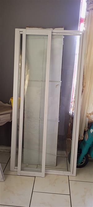 SHOWER DOOR BRAND NEW