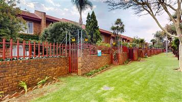 Live Luxury Auction! Bidding to Start From R799,000 !!!