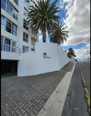 Stylish Dual En-Suite Apartment – Prime Strand Location