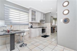 House For Sale in Comet