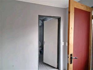 Spacious Bachelor Cottage to Let – Cyrildene, Johannesburg 