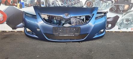 2010 TOYOTA YARIS SEDAN FRONT BUMPER FOR SALE. IN PRISTINE CONDITION
