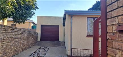 House For Sale in Soshanguve F
