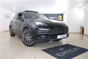 2019 PORSCHE CAYENNE