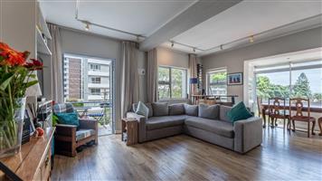 Apartment For Sale in Sea Point