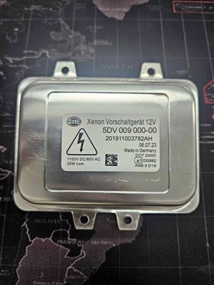 VW Golf 6 (GTI) Headlight Module 5DV0090000