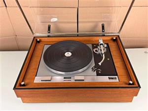 THORENS TD 125 SME 3009 IN SME CABINET