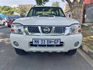 2021 Nissan Np300 hardbody double cab 4x4