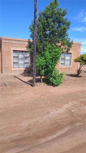 Beautiful 2 bedroom house at Block S in Soshanguve