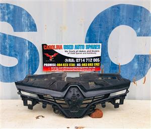 Renault Clio 4 radiator grill (2013-2019)