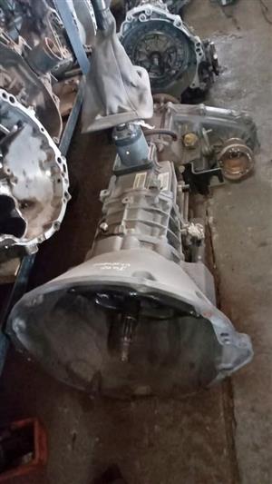 JEEP CHEROKEE AUTOMATIC 2.5 GEARBOX FOR SALE