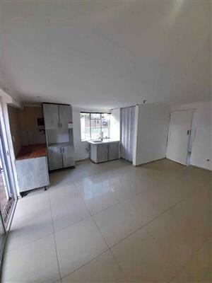 1 Bedroom Cottage to let in   Cyrildine  