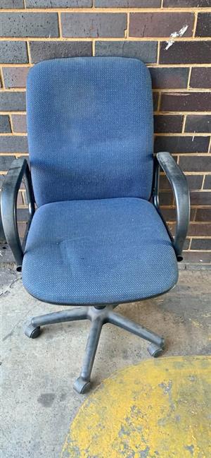 Office chair 280 Steve Biko rd Gezina  PTA 