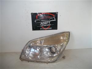 Toyota Rush '06-'14 left headlight