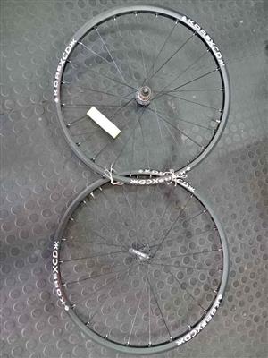 Tubeless 26 " wheel set Tubeless rims Tubeless valves Kempton Park 
