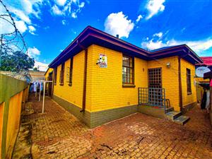 House For Sale in Jan Hofmeyer
