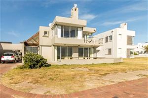 Extraordinary Home with Unforgettable Views!