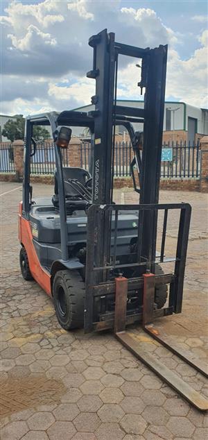 1.8 Ton Toyota forfklift for sale