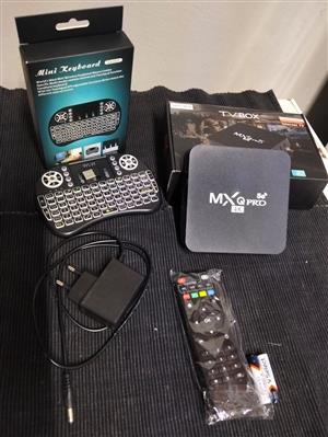 Android TV Box with RGB Usb Keyboard and Remote (Batteries included) 