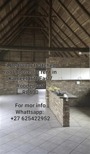 Nice 3 bedroom thatched roof house for rent in Roodeplaat