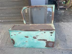 Chev Impala 1960 left front door Biscayne