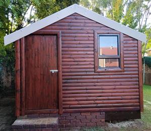 Log houses and log cabins at reasonable prices