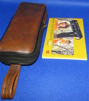 Vintage Kodak 600 Tele-EKTRALITE Compact Electronic Flash Camera with Pouch