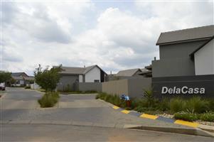 Townhouse For Sale in Glen Erasmia