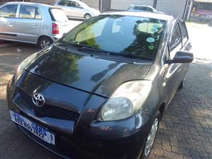 2010 Toyota Yaris T3 Auto Grey color PETROL  94.000km 