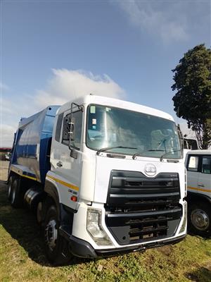 Compactor truck