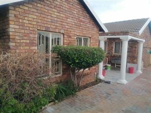 Four bedroom family home in Danville Pretoria west