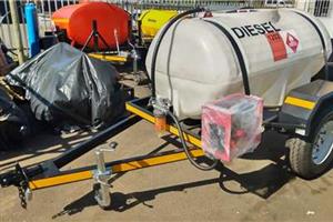 1000 LITRE  PLASTIC DIESEL/ WATER BOWSER 