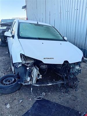RENAULT SANDERO 2015 900T MANUAL - PETROL - STILL STRIPPING