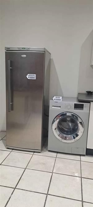 Washing machine and fridge to sell