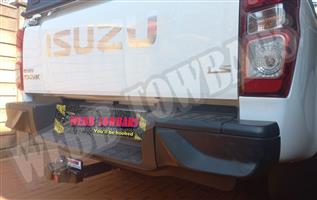 Isuzu D-Max Standard/Detachable Towbars and Standard Side Steps