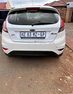 2013 FORD FIESTA 1.4i 2013